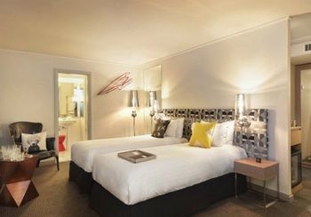 Hotel Rydges Lakeside