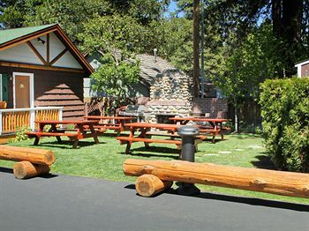 Aparthotel Red Wolf Lakeside Lodge