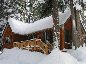 Tahoma Meadows Bed And Breakfast Cottages