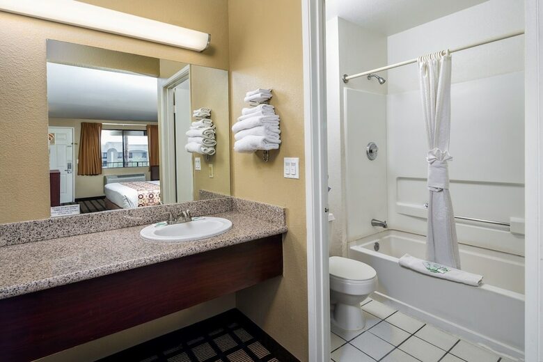Motel Travelers Inn