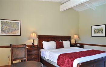 Hotel Carmel Valley Lodge And Resort