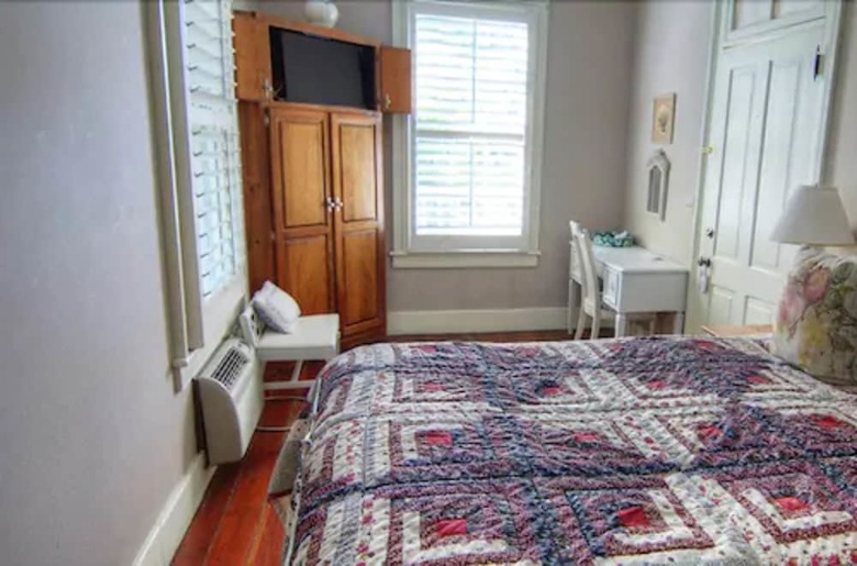Hostal Florida House Inn