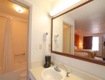 Super 8 Motel - Defuniak Springs