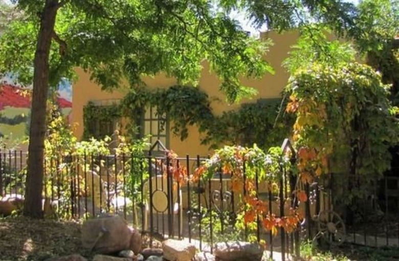 Cliff House Lodge Bed And Breakfast