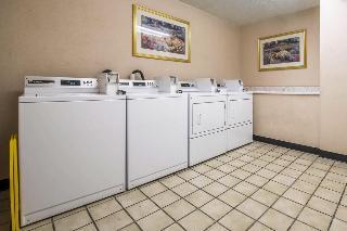 Hotel Clarion Inn And Conference Center