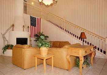 Hotel Econo Lodge West