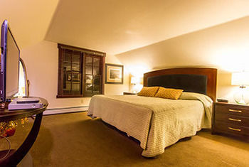 Posada Marys Lake Lodge