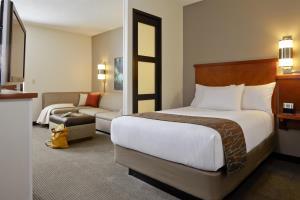 Hotel Hyatt Place Windward Parkway