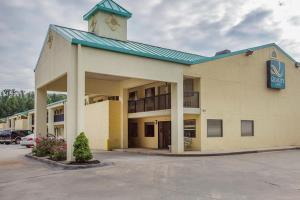 Hostal Quality Inn & Conference Center