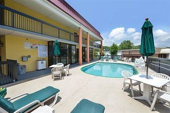 Hotel Americas Best Value Inn Hinesville