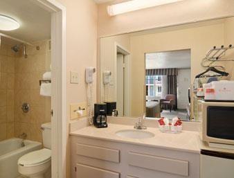 Hotel Ramada Perry Near Fairgrounds