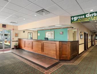 Hotel Ramada Perry Near Fairgrounds