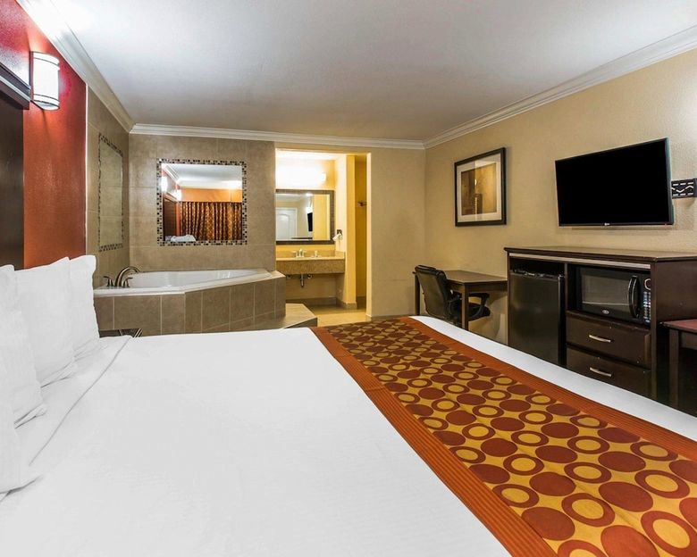 Motel Rodeway Inn & Suites