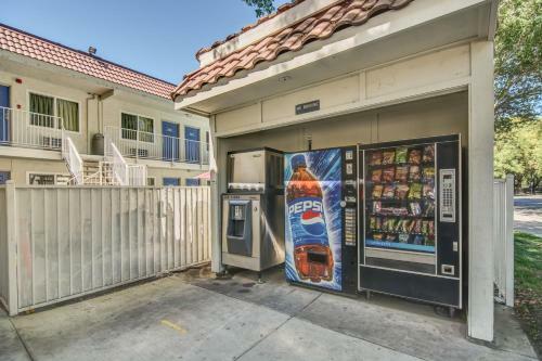 Motel 6 Stockton North