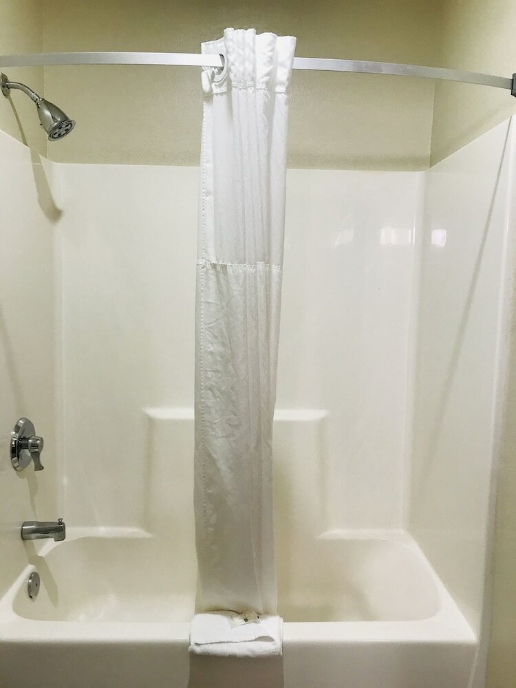 Hostal Quality Inn And Suites