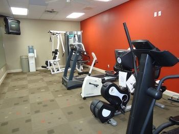 Hostal Northfield Inn, Suites & Conference Center