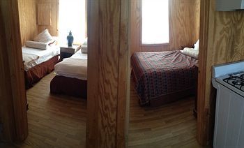Motel Americas Best Value Inn & Cottages