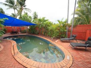Hotel Coconut Grove Holiday Apartments