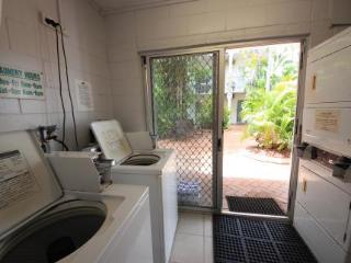 Hotel Coconut Grove Holiday Apartments