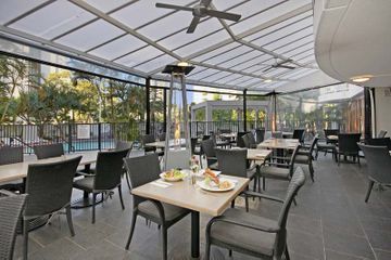 Australis Sovereign Hotel