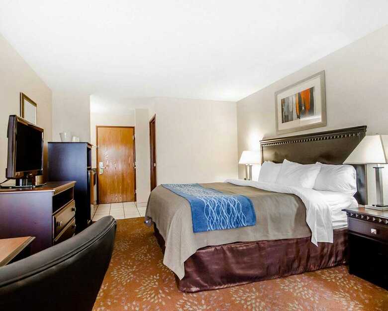 Hotel Comfort Inn & Suites