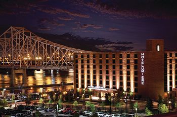 Hotelumiere Suites And Casino