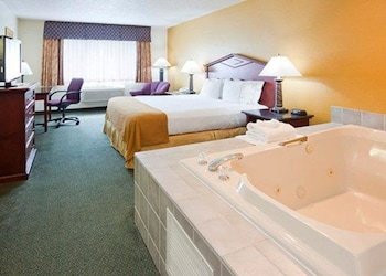 Hotel Quality Inn & Suites