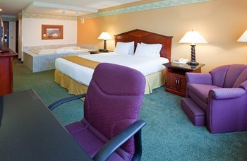 Hotel Quality Inn & Suites