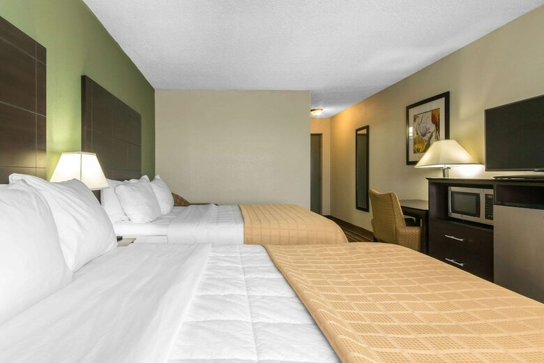 Hotel Quality Inn & Suites