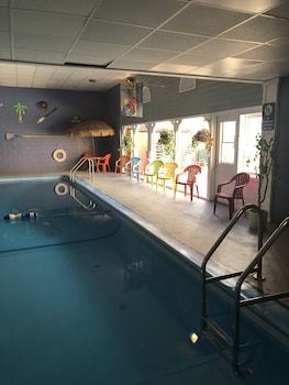 Hotel A Victory Inn & Suites- Muskegon