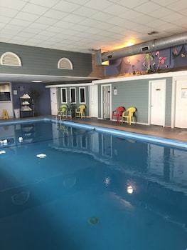 Hotel A Victory Inn & Suites- Muskegon