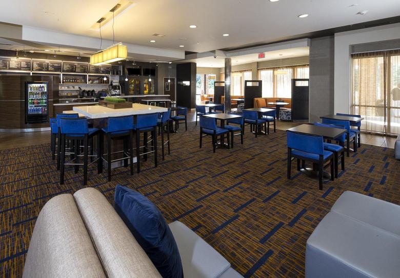 Hotel Courtyard Battle Creek