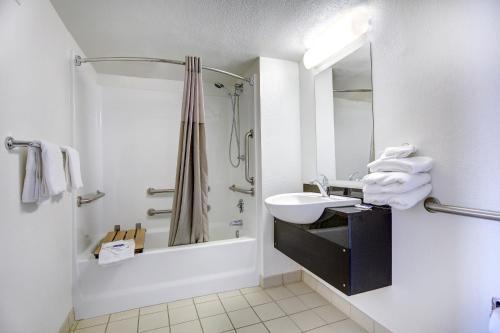 Motel 6 Santa Fe - Cerrillos Road South