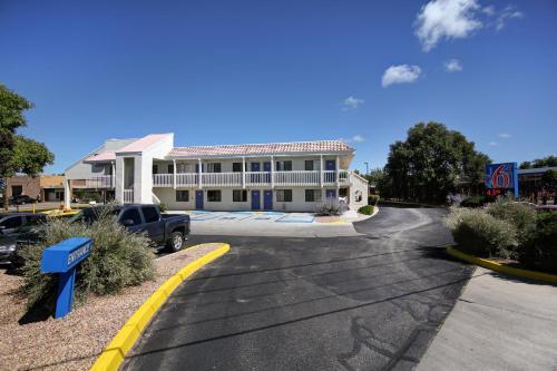 Motel 6 Santa Fe - Cerrillos Road South