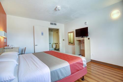 Motel 6 Santa Fe - Cerrillos Road South