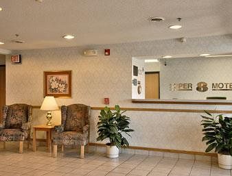 Hotel Super 8 Seville Oh