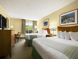 Hotel Ramada Plaza Nags Head Oceanfront