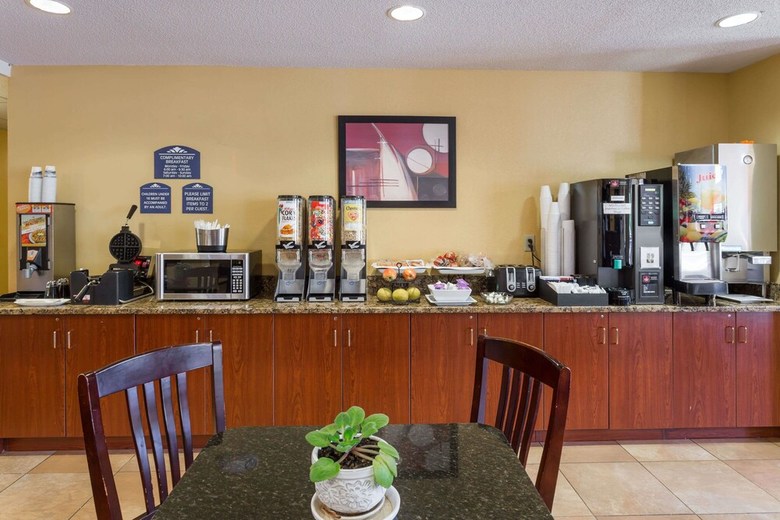 Hotel Microtel Inn & Suites By Wyndham Hillsborough