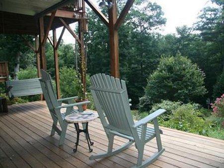 Bent Creek Lodge Bed & Breakfast