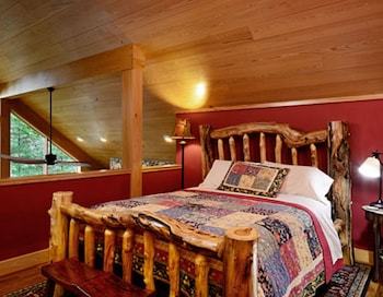 Bent Creek Lodge Bed & Breakfast