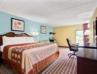 Motel Super 8 Raleigh Downtown South