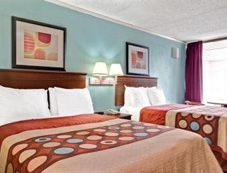 Motel Super 8 Raleigh Downtown South