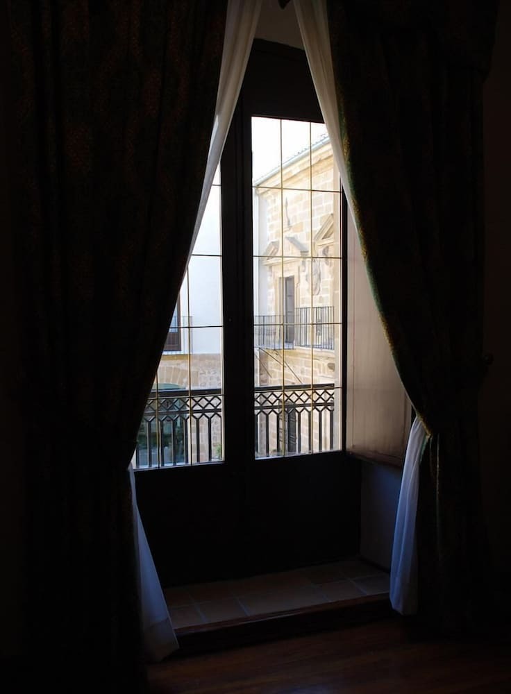 Hotel Alvar Fa�ez