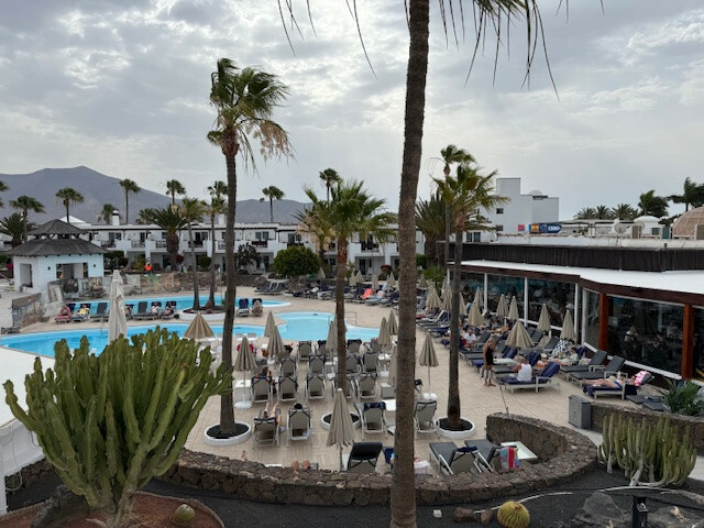 Hotel H10 White Suites - S�lo Adultos