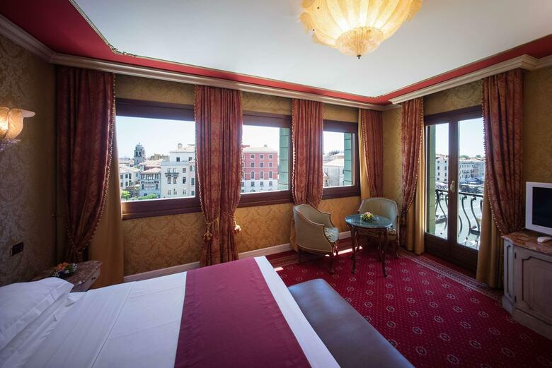 Hotel NH Venezia Santa Lucia