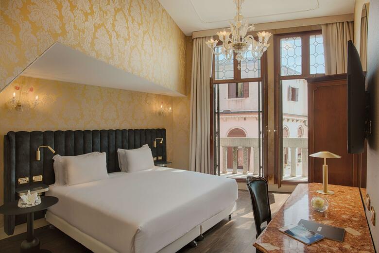 Hotel NH Venezia Santa Lucia