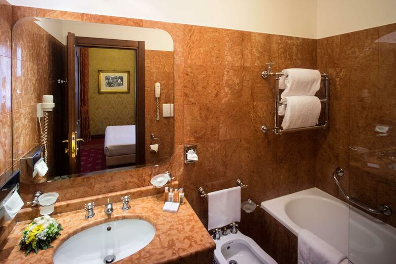 Hotel NH Venezia Santa Lucia