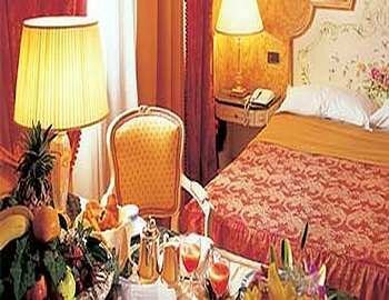 Hotel NH Venezia Santa Lucia