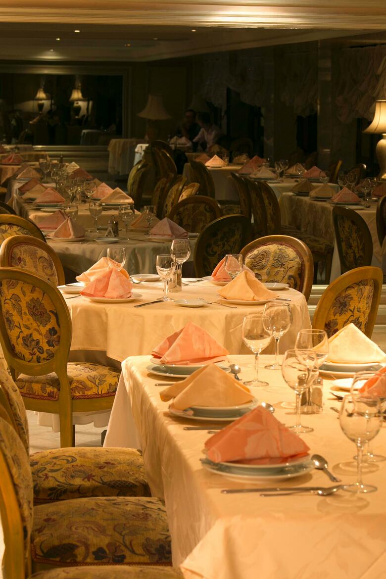 Hotel Nassim