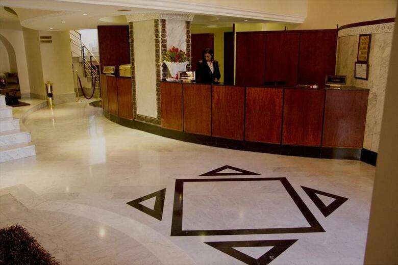 Hotel Nassim